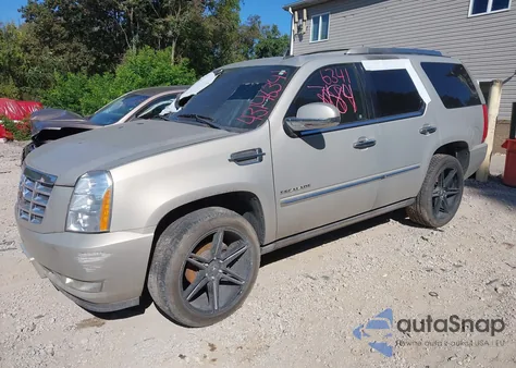 2011 Cadillac Escalade Premium from USA, damaged, VIN 1GYS4CEF1BR160800